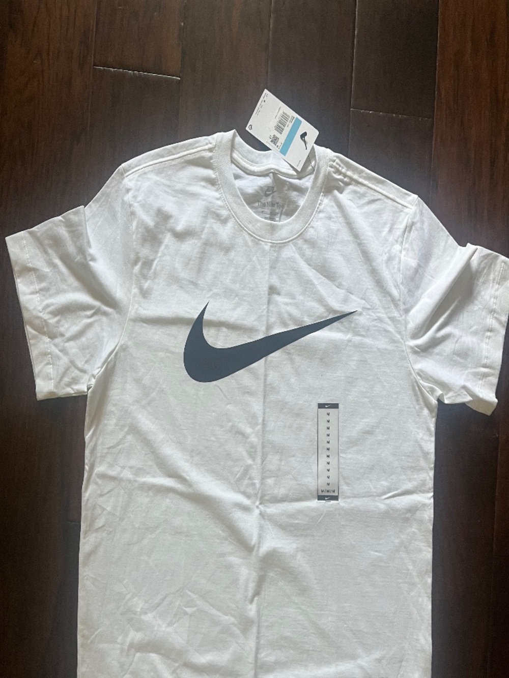 Nike swoosh sportswear crew t shirt